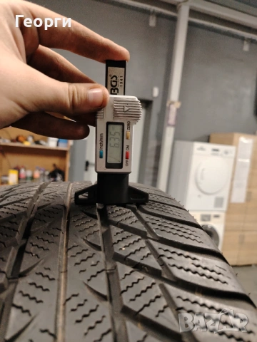 2бр.зимни гуми 225/50/17 Bridgestone, снимка 2 - Гуми и джанти - 53219888