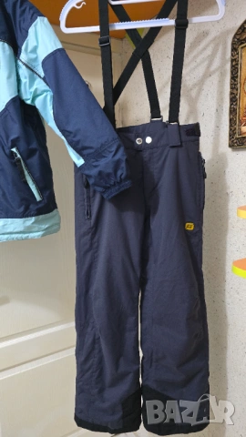 Детски ски екип 9-10 години, снимка 5 - Детски комплекти - 52393521