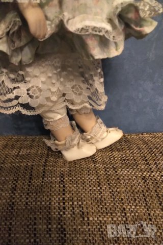 Стара колекционерска порцеланова кукла , снимка 5 - Колекции - 34929175