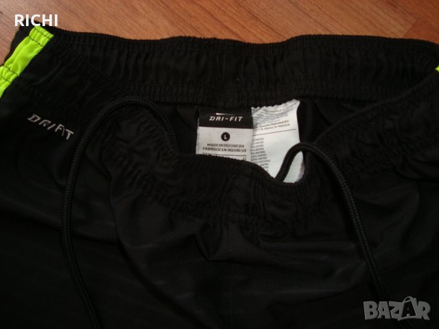 NIKE MAX GRAPHIC FOOTBALL SHORTS - шорти неон и черно, снимка 5 - Спортни дрехи, екипи - 32836434