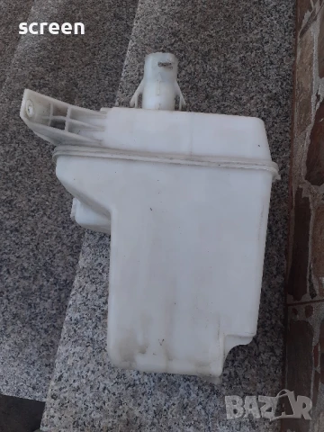 Казанче за чистачки Toyota Corova Verso 2006