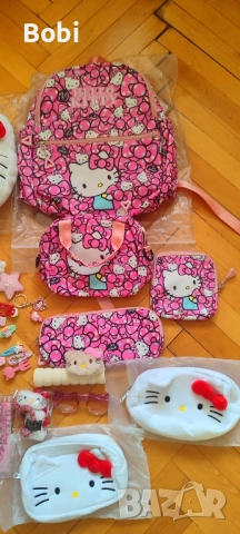 Hello Kitty принадлежности- раница, възглавница, несесер, снимка 4 - Ученически пособия, канцеларски материали - 51497086