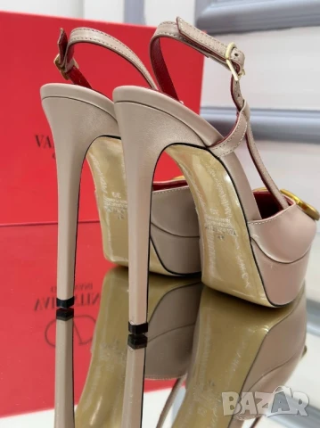 обувки на ток valentino garavani , снимка 4 - Дамски обувки на ток - 51110811