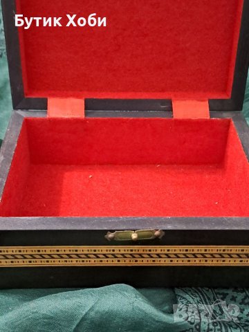 Сирийска дървена кутия с инкрустации, снимка 6 - Антикварни и старинни предмети - 39354593