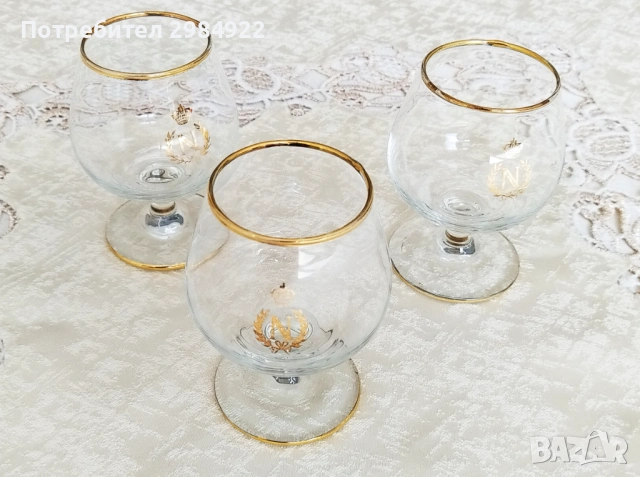 ВИНТИДЖ ЧАШИ ЗА БРЕНДИ НАПОЛЕОН С ДЪБКА И ЗЛАТНО ЛОГО "N" С КОРОНА В БАЛОННА ФОРМА, 3 бр.