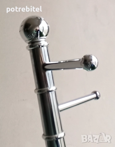 Метална закачалка с 3+3 въртящи рамена - за 10 евро, снимка 4 - Закачалки - 52907794