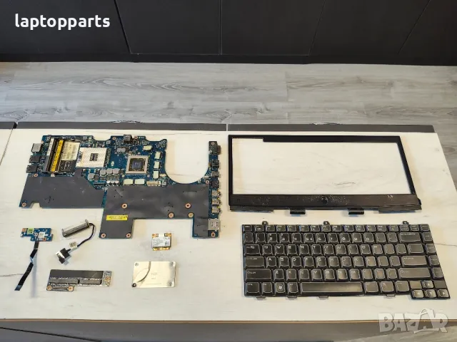 Dell Alienware M14x на части