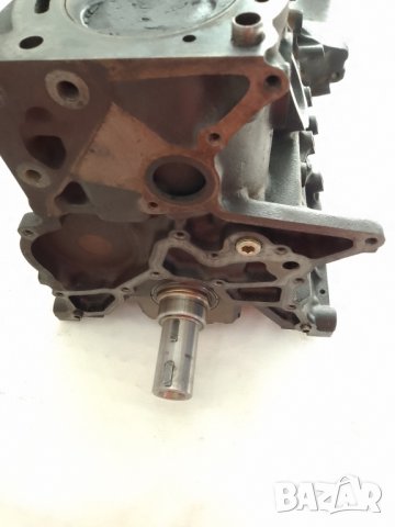 Цилиндров блок 140074221 Карина Е/Carina E, снимка 4 - Части - 43918778