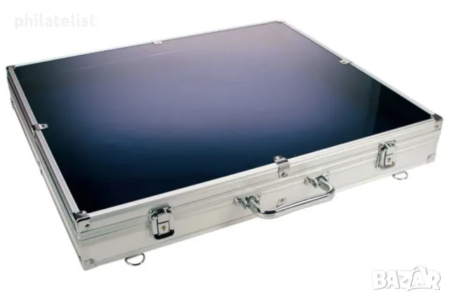 Колекционерска витрина SAFE – Макси с 12 отделения за колички , камиончета , модели, снимка 3 - Колекции - 47856504