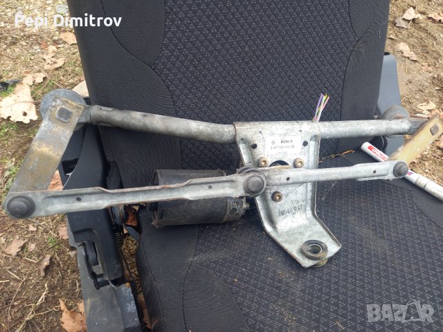 Мотор чистачки Bosch 0390241360 / 3397020446 за Пежо 206 Peugeot 206, снимка 2 - Части - 43382241