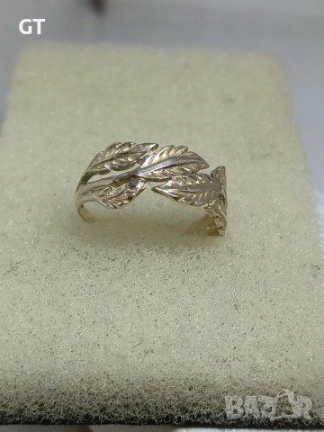 Нов сребърен 925 пръстен тегло 2.25 гр цена 15 евро