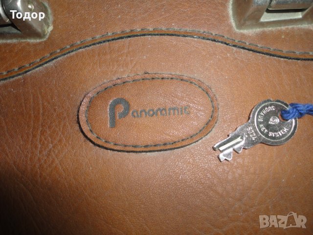 Страхотна немска  дамска чанта с огледало с ключ ключе , снимка 8 - Чанти - 43239381