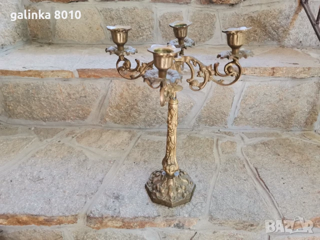 Стар бароков свещник