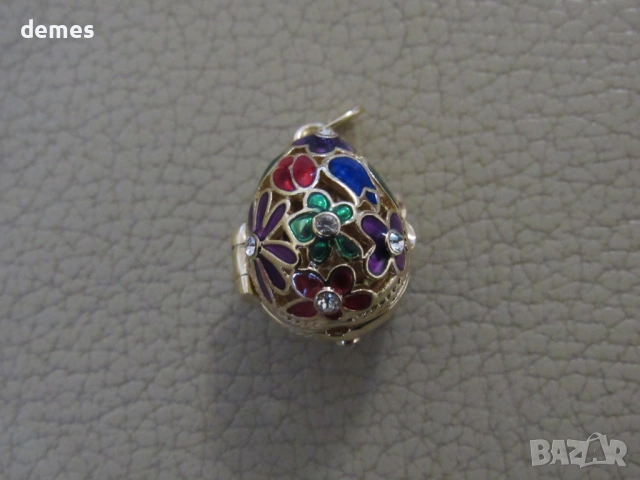 Фино дамско колие с висулка- Яйце Фаберже, ново