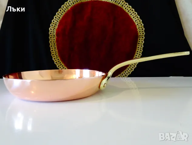 Меден тиган,чиста червена мед 680 гр. , снимка 2 - Антикварни и старинни предмети - 50393592