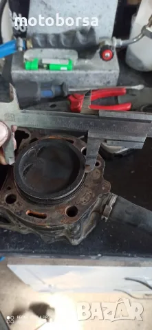 цилиндър и бутало Piaggio Beverly 250, снимка 2 - Мотоциклети и мототехника - 47917038