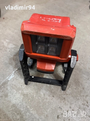Hilti SL 6-A22 работна лампа, снимка 2 - Други инструменти - 53357805
