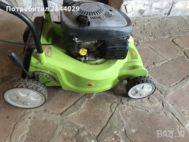 продавам бензинова косачка за трева central park, снимка 5 - Градинска техника - 33061249