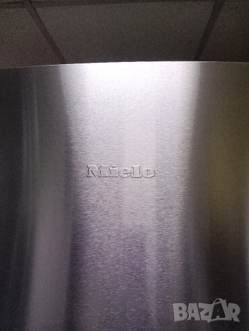 Иноксов комбиниран хладилник с фризер Миеле Miele Made in Germany с две години гаранция!, снимка 4 - Хладилници - 53104065