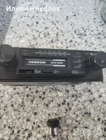 Касетофон  Jeekor, снимка 2 - Радиокасетофони, транзистори - 49770208