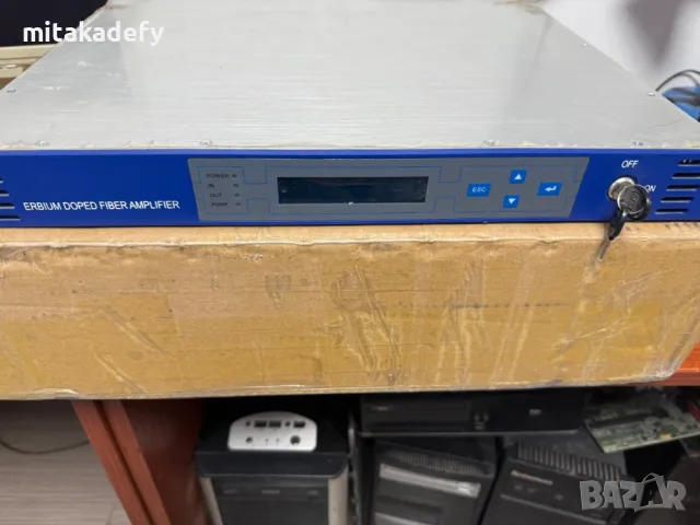 Оптичен усилвател за кабелна телевизия EDFA 1550nm 4 x18dBm