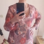 Дамска блуза, с пьстри цветя.Много подходяща за пролетта, есен ,лято, снимка 3