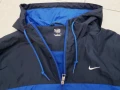 Nike 381989-490 Оригинално Горнище Аке Ветровка L-XL, снимка 2