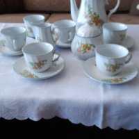 Порцеланов сервиз за чай, снимка 1 - Антикварни и старинни предмети - 38379532