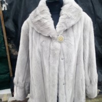Елегантно дамско палто от еко кожа