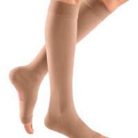 Компресивни чорапи Medi, снимка 1 - Медицински консумативи - 43088924