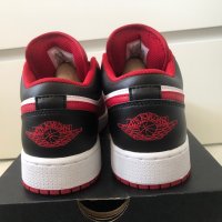 Маратонки оригинални NIKE AIR JORDAN 1 LOW BULLS, снимка 5 - Маратонки - 43386851