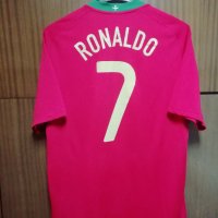 Португалия Кристиано Роналдо Nike оригинална тениска фланелка Cristiano Ronaldo Portugal размер М, снимка 1 - Тениски - 43482096