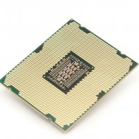 CPU Intel Xeon E5-2407 Quad Core 2.2GHz Процесор 10MB 80W Socket LGA 1356 сокет, снимка 2 - Процесори - 39001803