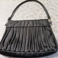 Черна дамска чанта MARC CHANTAL , снимка 1 - Чанти - 43728527