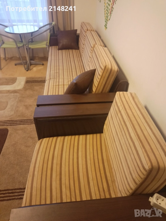 Продавам диван и  фотьойл , масивно дърво-250лв. и 100лв, снимка 1