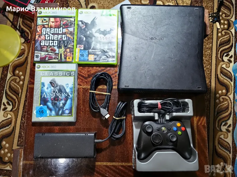 Xbox 360 slim + GTA и Assassin's creed , снимка 1