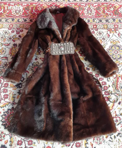 палто от естествена норка визон кафяво S цели кожи налично, снимка 1
