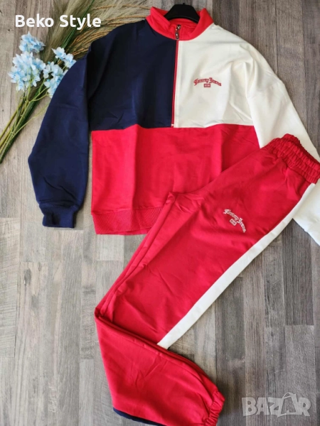 Дамски спортен комплект Tommy Jeans, снимка 1