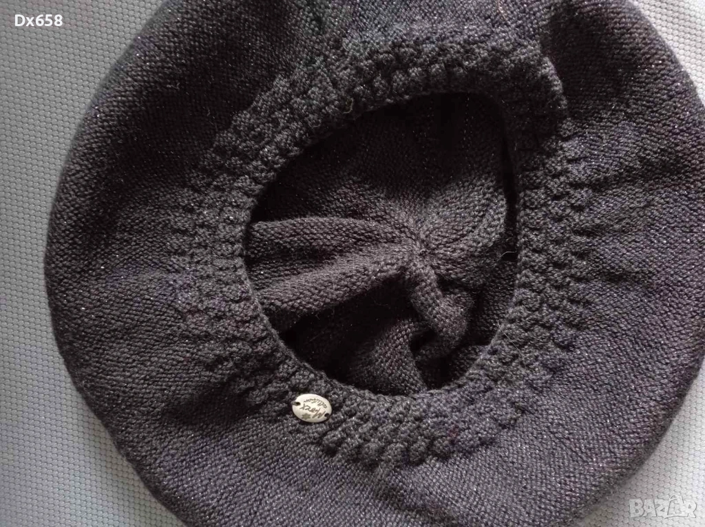 Продавам шапка - черна барета, снимка 1