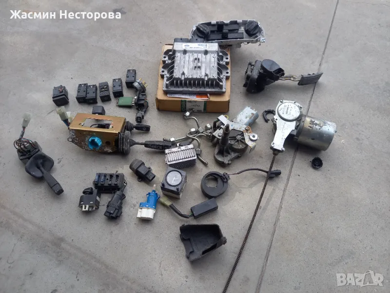 Части за Land Rover Defender, 2012 г., снимка 1