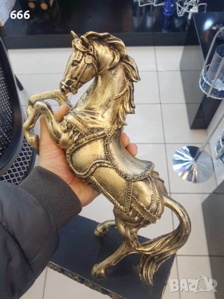 Статуетка, снимка 1