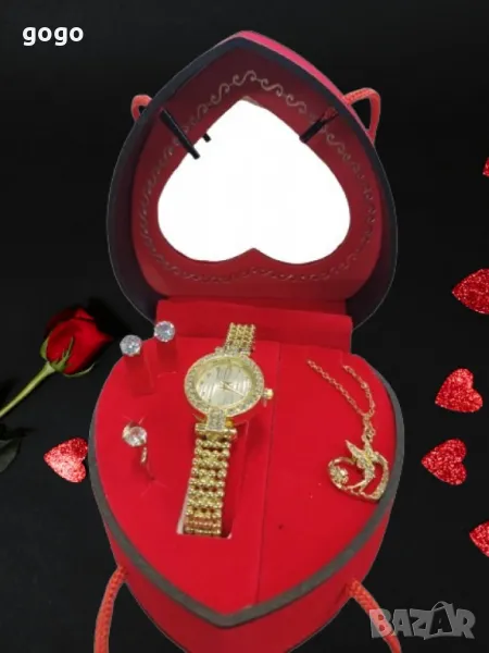За Свети Валентин Луксозен дамски комплект - Бижута и елегантен часовник в сърцевидна кутия, снимка 1