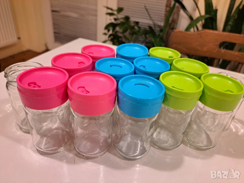 12 Бурканчета за подправки плюс 2 броя без капачки, снимка 1