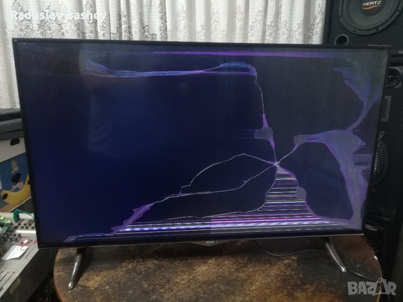 Телевизор NEO LED-43418 UHD SW На части, снимка 1