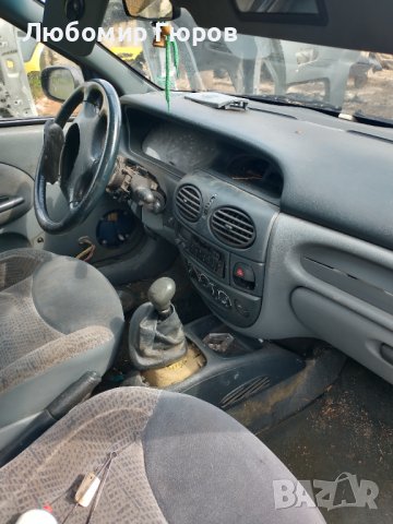 Рено Меган 1.6 бензин на части , снимка 3 - Части - 37812757