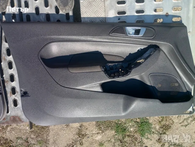 Предни кори Форд фиеста 2/3 врати 2008-2017г, снимка 2 - Части - 47322301