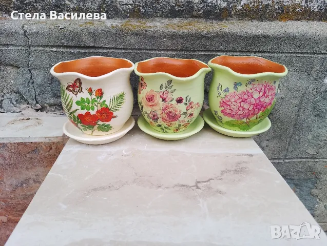 Керамични саксии с подложка