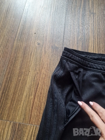 Страхотно мъжко спортно долнище ADIDAS размер M, снимка 4 - Спортни дрехи, екипи - 52399168