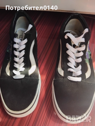 Дамски маратонки(кецове) Ванс Old Skool, снимка 2 - Маратонки - 51565228