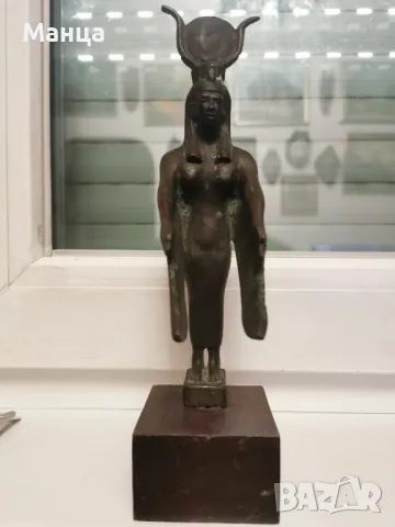 Бронзова статуя на Изида, снимка 2 - Антикварни и старинни предмети - 48831768